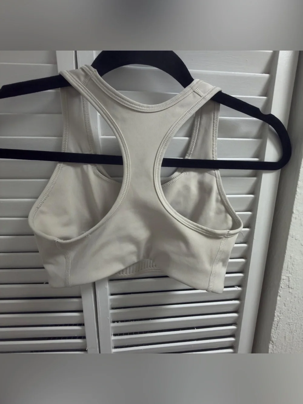 Nike Dri-FIT Swoosh Sports Bra Bone Cream XS Racerback Medium Support